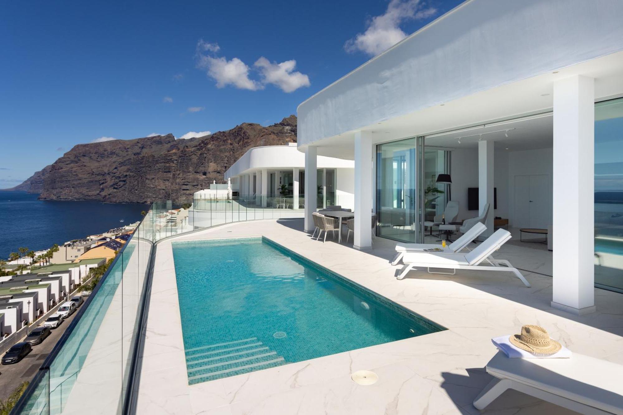 Crystal I Luxury Apartments By Enjoyahome Acantilado de los Gigantes Exterior photo